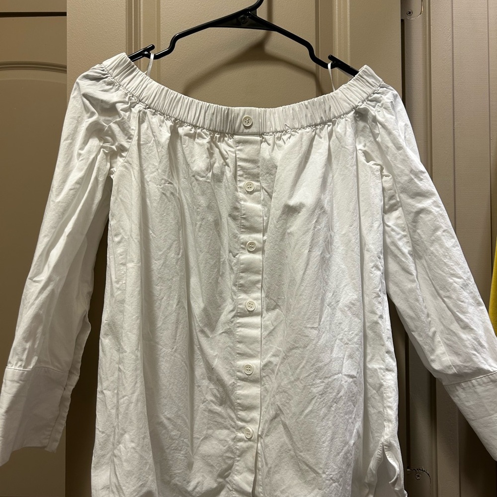 Zara White Button-Down Off-Shoulder Blouse
